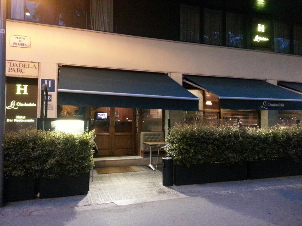 La Ciudadela Hotel Barcelona Exterior foto