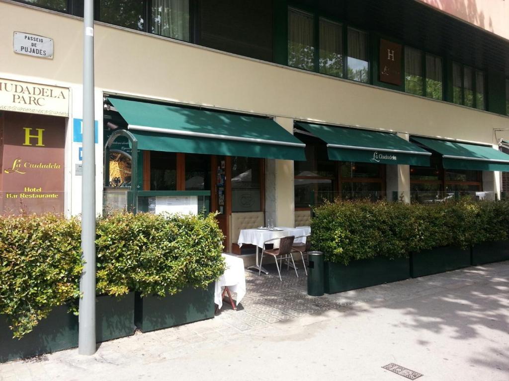 La Ciudadela Hotel Barcelona Exterior foto