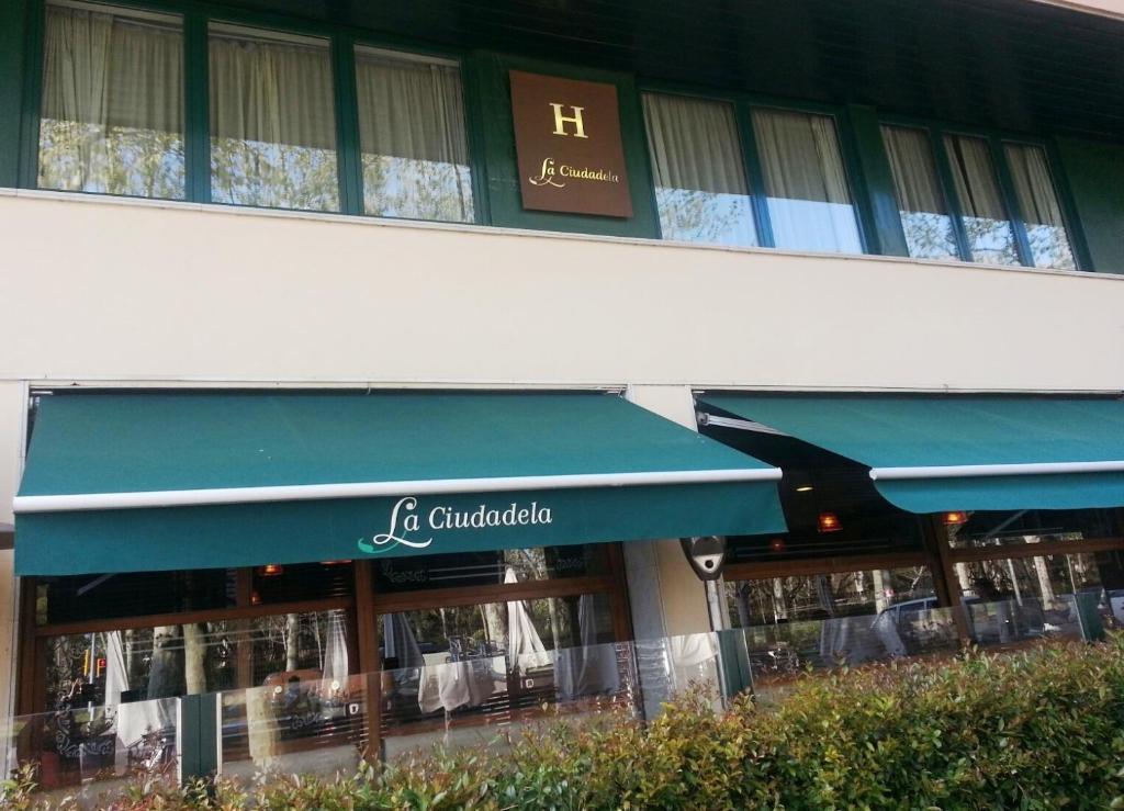 La Ciudadela Hotel Barcelona Exterior foto